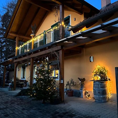 Gaestehaus Schmid Sankt Johann im Saggautal Bagian luar foto