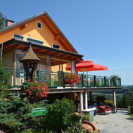 Gaestehaus Schmid Sankt Johann im Saggautal Bagian luar foto