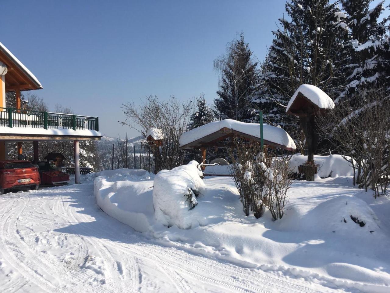 Gaestehaus Schmid Sankt Johann im Saggautal Bagian luar foto