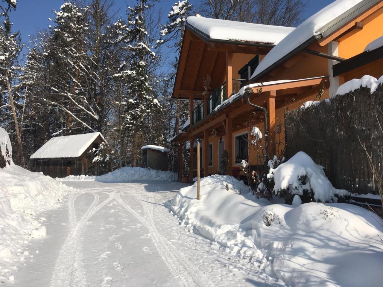 Gaestehaus Schmid Sankt Johann im Saggautal Bagian luar foto